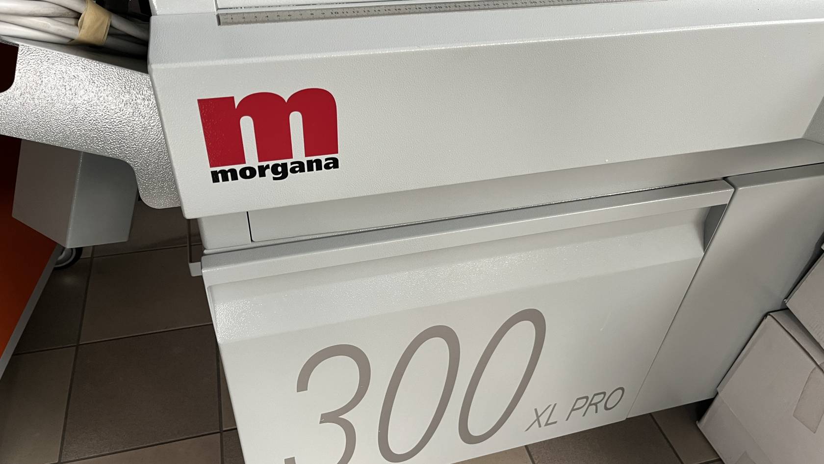 Brossuratrice monomorsa a colla PUR