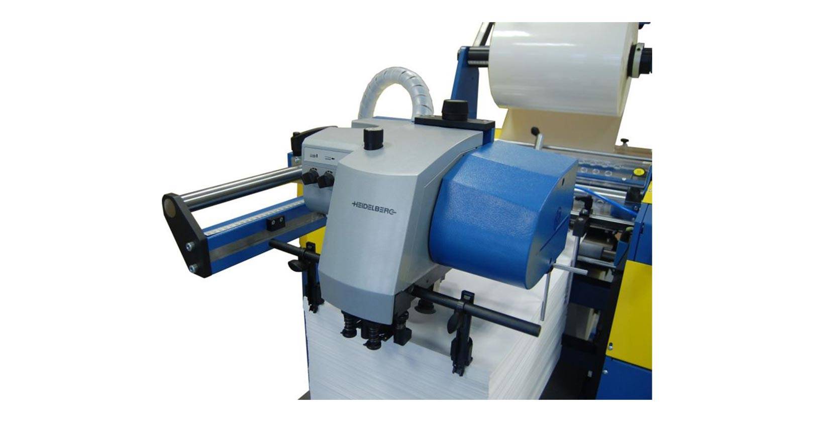 prodotto-laminatrici-plastificatrici-plastificatrice-automatica-con-mettifoglio-ad-aspirazione-0-54-33.jpg