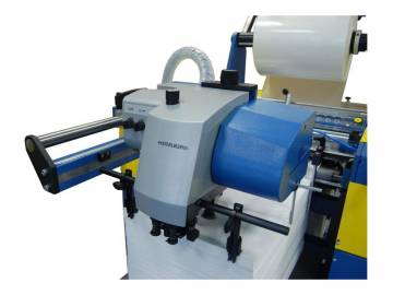 prodotto-laminatrici-plastificatrici-plastificatrice-automatica-con-mettifoglio-ad-aspirazione-0-54-33.jpg
